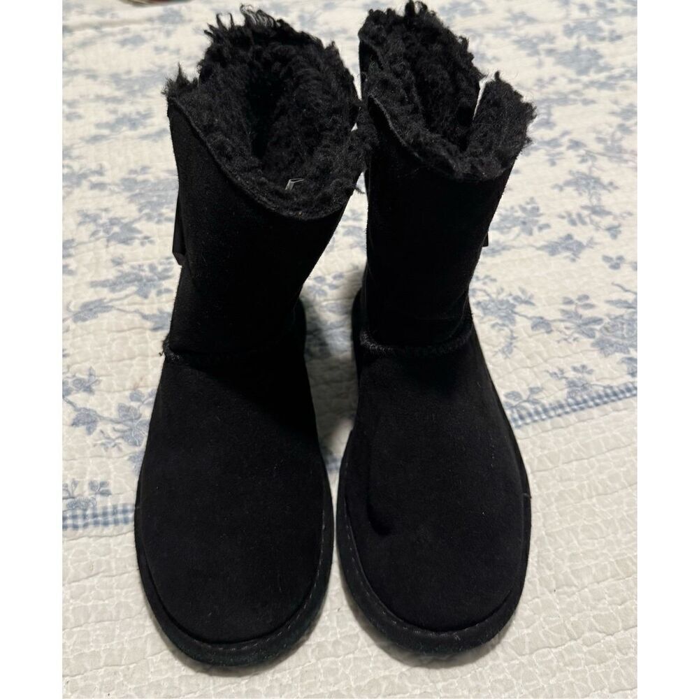 Bearpaws black booties size 3